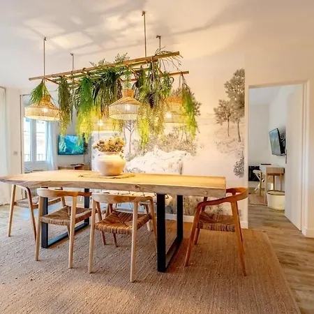 Apartment With Parking *